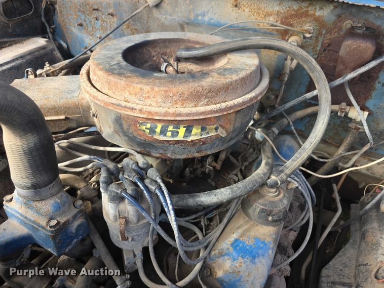 image for item FI0759 1978 Ford F600 dump flatbed truck