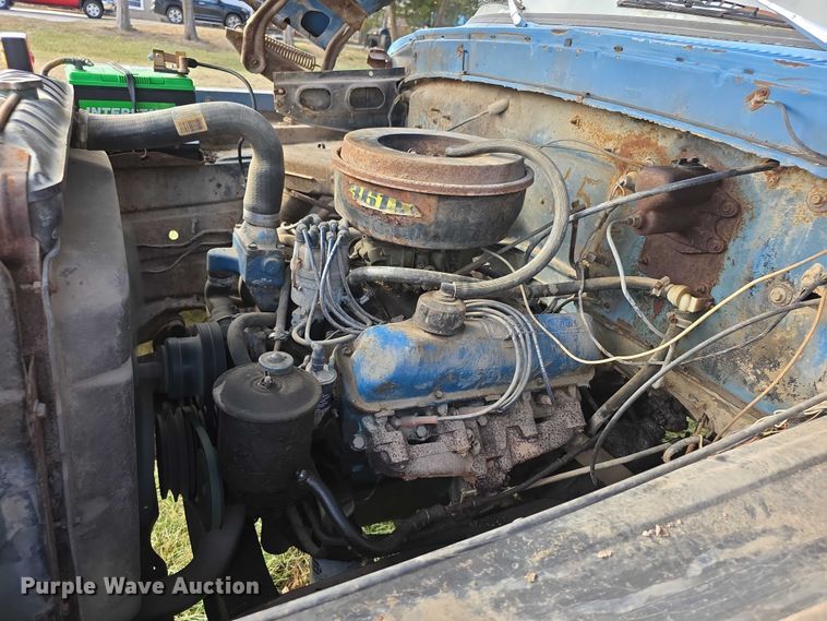 image for item FI0759 1978 Ford F600 dump flatbed truck