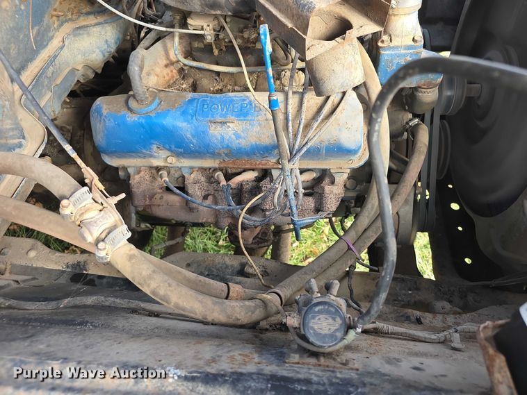 image for item FI0759 1978 Ford F600 dump flatbed truck