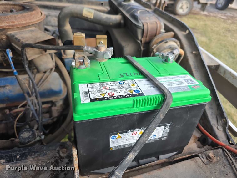 image for item FI0759 1978 Ford F600 dump flatbed truck