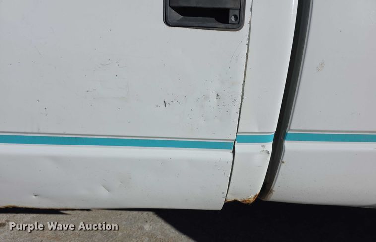 image for item FI0785 1995 Chevrolet C2500 pickup truck