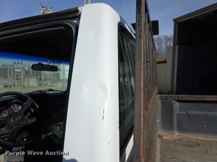 image for item FI0785 1995 Chevrolet C2500 pickup truck