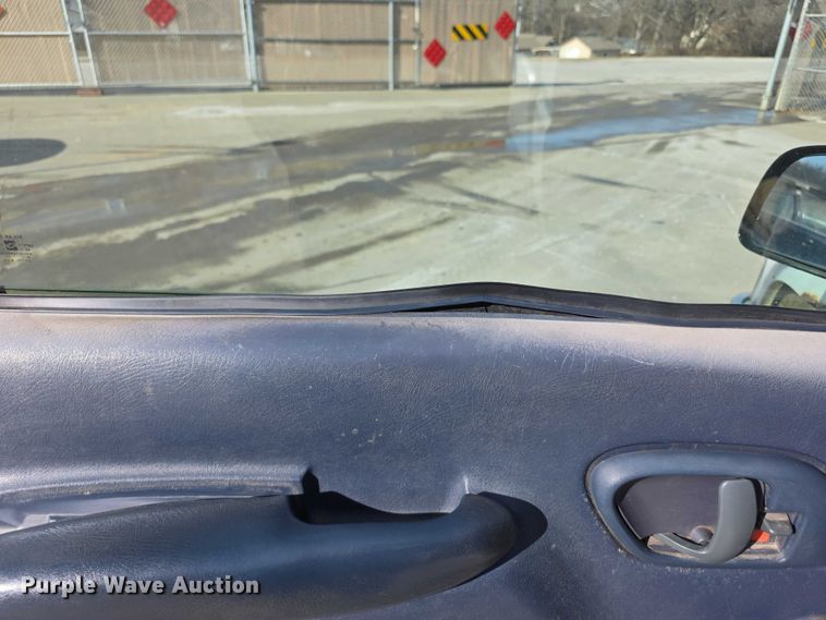 image for item FI0785 1995 Chevrolet C2500 pickup truck