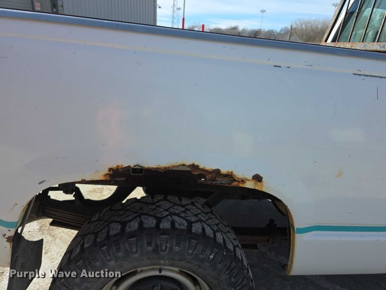 image for item FI0785 1995 Chevrolet C2500 pickup truck