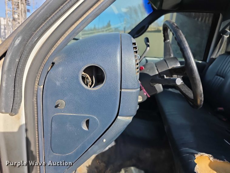 image for item FI0785 1995 Chevrolet C2500 pickup truck