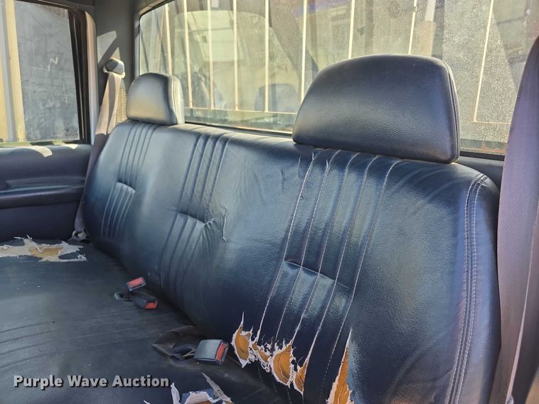 image for item FI0785 1995 Chevrolet C2500 pickup truck