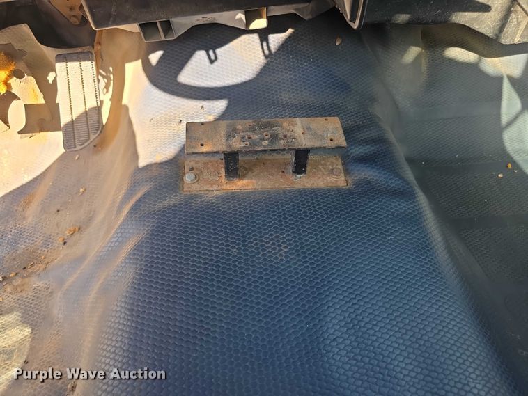 image for item FI0785 1995 Chevrolet C2500 pickup truck