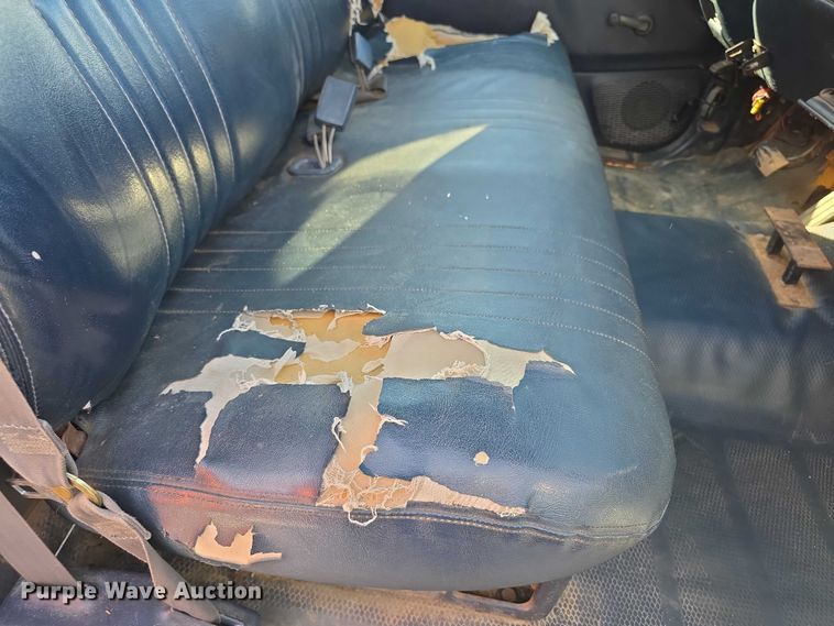 image for item FI0785 1995 Chevrolet C2500 pickup truck