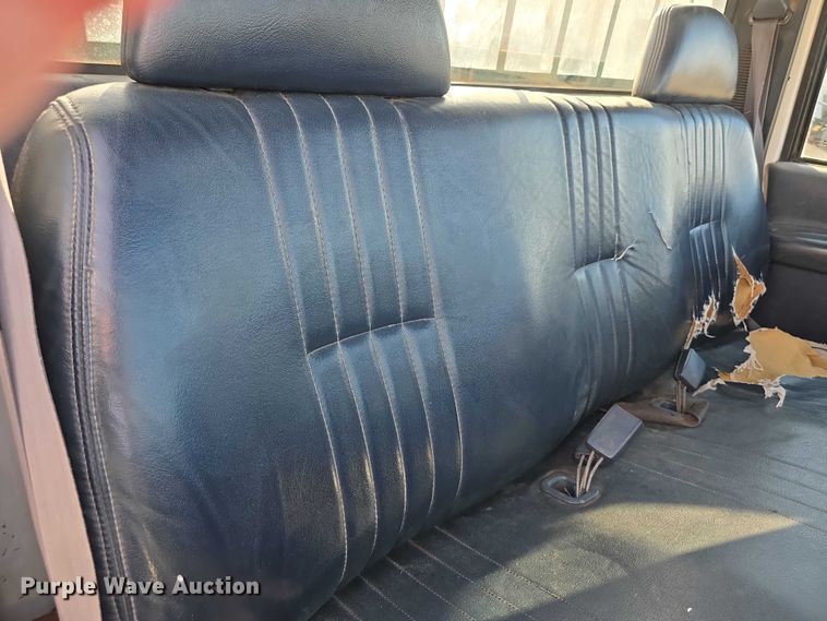 image for item FI0785 1995 Chevrolet C2500 pickup truck