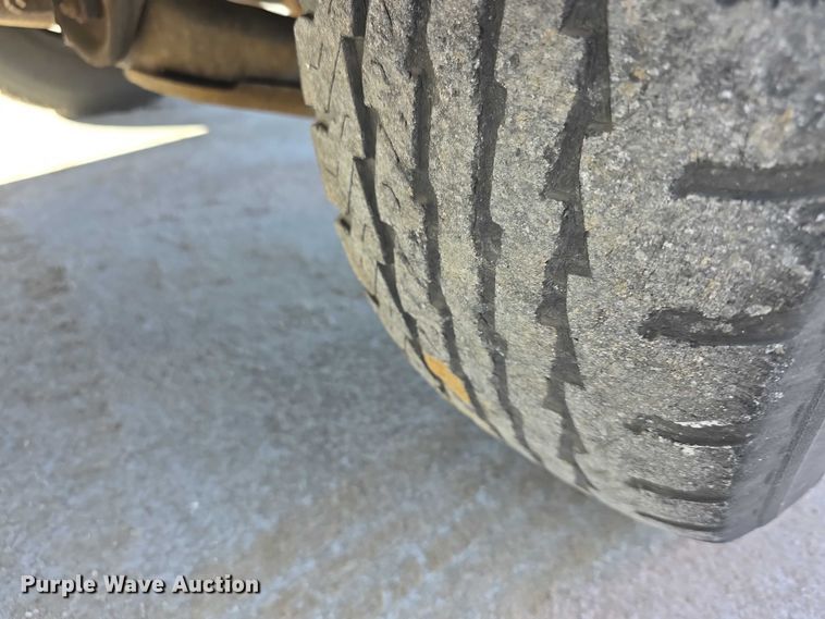 image for item FI0785 1995 Chevrolet C2500 pickup truck