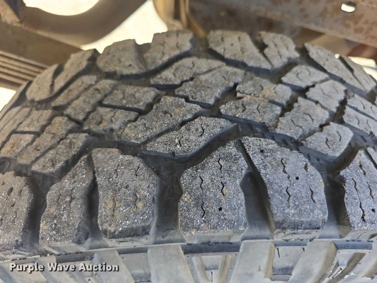 image for item FI0785 1995 Chevrolet C2500 pickup truck