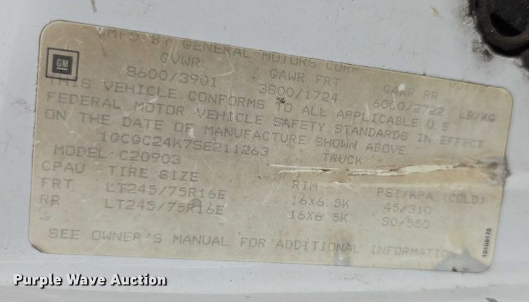 image for item FI0785 1995 Chevrolet C2500 pickup truck