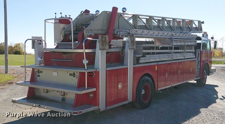 image for item FK0530 1982 American LeFrance 100' Ladder Chief ladder fire truck