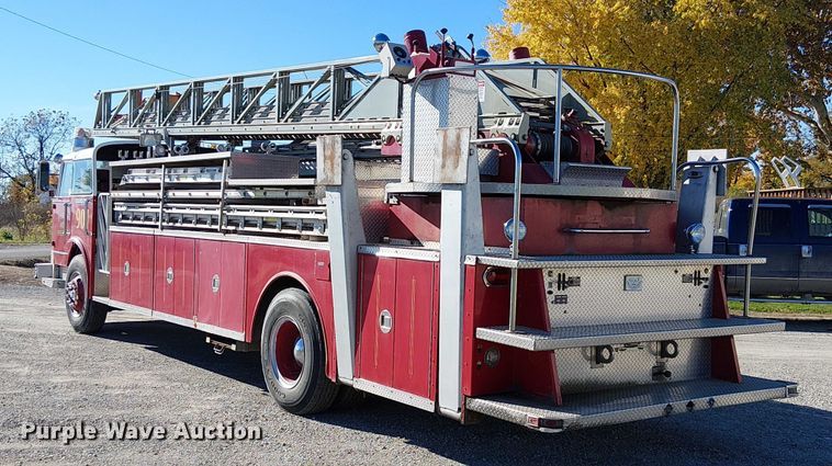 image for item FK0530 1982 American LeFrance 100' Ladder Chief ladder fire truck