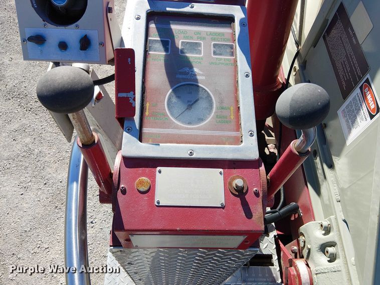 image for item FK0530 1982 American LeFrance 100' Ladder Chief ladder fire truck