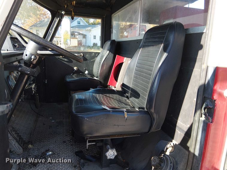 image for item FK0530 1982 American LeFrance 100' Ladder Chief ladder fire truck