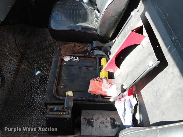 image for item FK0530 1982 American LeFrance 100' Ladder Chief ladder fire truck