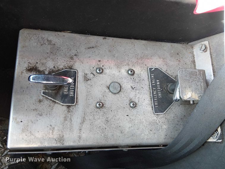 image for item FK0530 1982 American LeFrance 100' Ladder Chief ladder fire truck