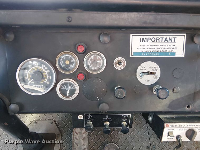 image for item FK0530 1982 American LeFrance 100' Ladder Chief ladder fire truck