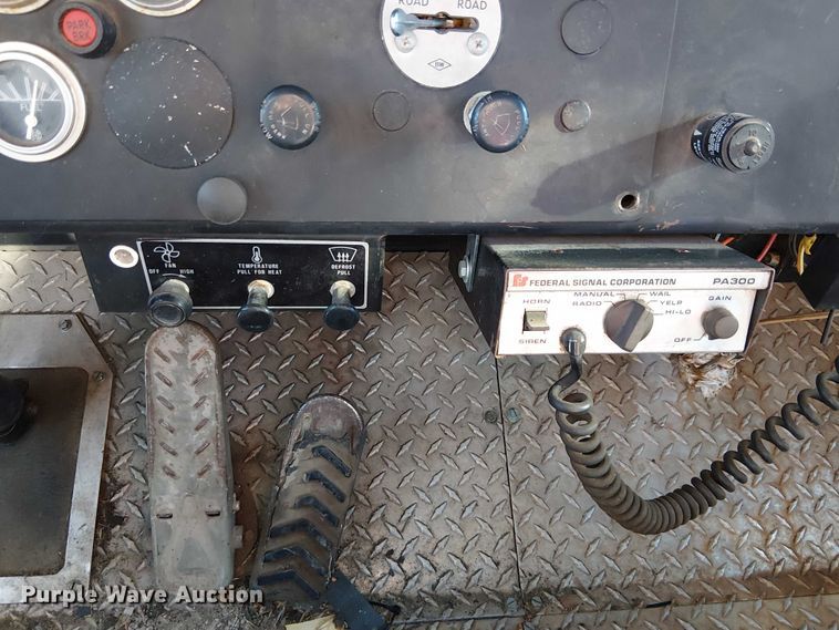 image for item FK0530 1982 American LeFrance 100' Ladder Chief ladder fire truck