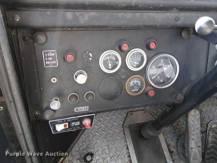 image for item FK0530 1982 American LeFrance 100' Ladder Chief ladder fire truck