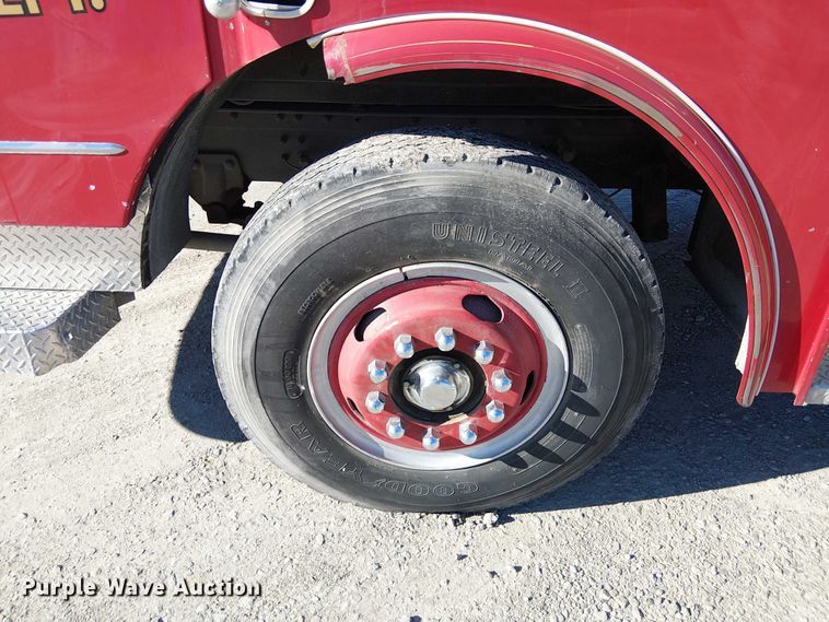 image for item FK0530 1982 American LeFrance 100' Ladder Chief ladder fire truck