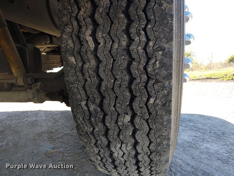 image for item FK0530 1982 American LeFrance 100' Ladder Chief ladder fire truck