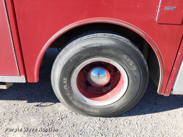 image for item FK0530 1982 American LeFrance 100' Ladder Chief ladder fire truck