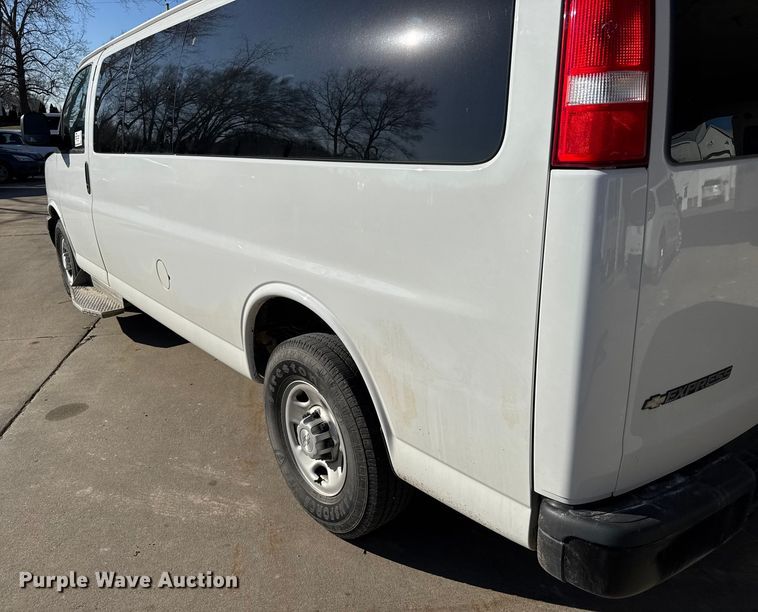 image for item FK0887 2018 Chevrolet Express 3500 van