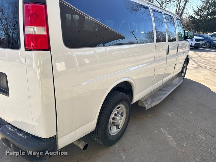 image for item FK0887 2018 Chevrolet Express 3500 van