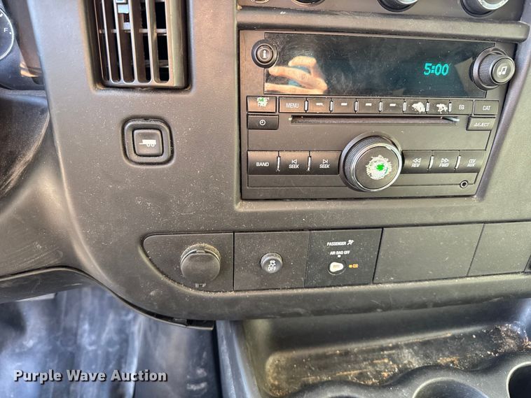 image for item FK0887 2018 Chevrolet Express 3500 van