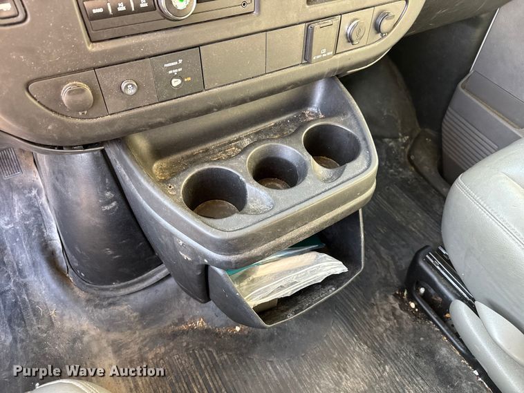 image for item FK0887 2018 Chevrolet Express 3500 van
