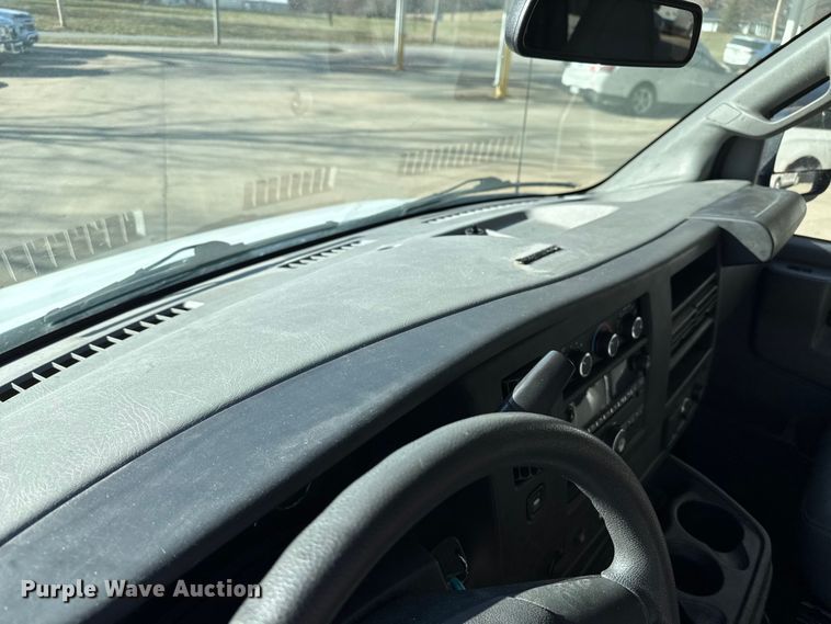 image for item FK0887 2018 Chevrolet Express 3500 van