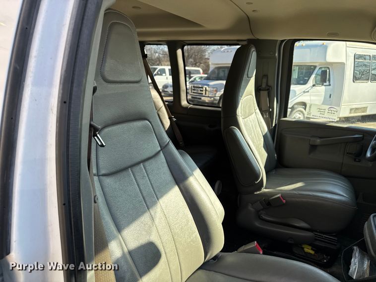 image for item FK0887 2018 Chevrolet Express 3500 van