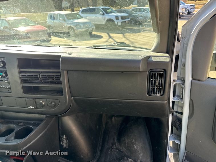 image for item FK0887 2018 Chevrolet Express 3500 van