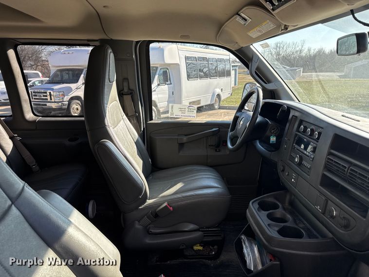image for item FK0887 2018 Chevrolet Express 3500 van