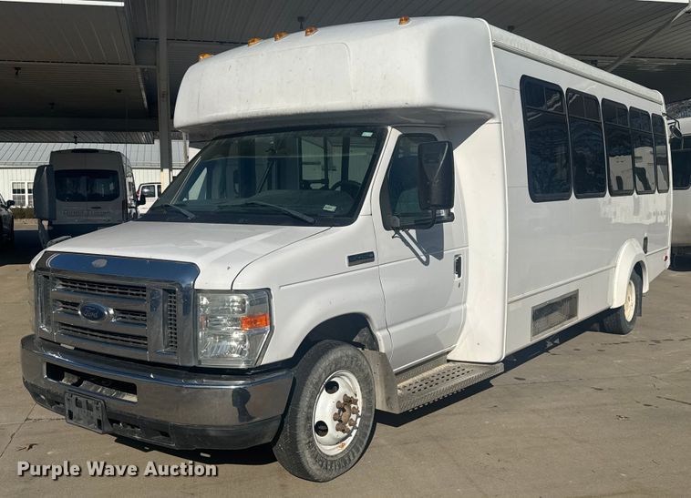 image for item FK0888 2011 Ford E450 Super Duty shuttle bus