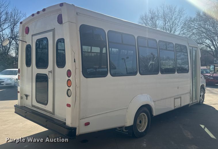 image for item FK0888 2011 Ford E450 Super Duty shuttle bus