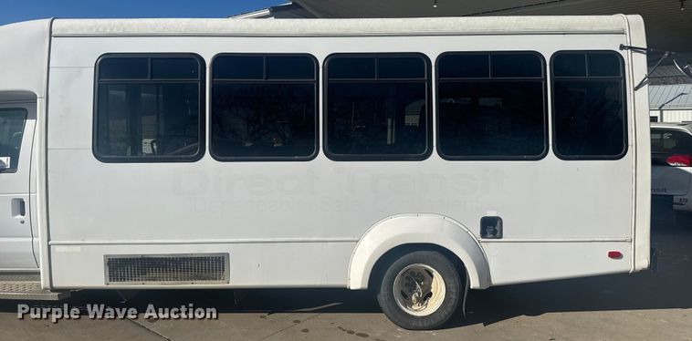 image for item FK0888 2011 Ford E450 Super Duty shuttle bus