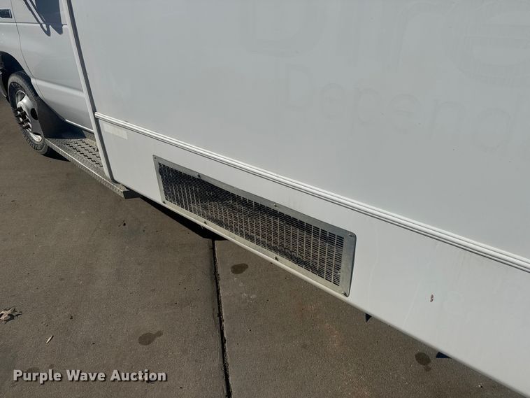 image for item FK0888 2011 Ford E450 Super Duty shuttle bus
