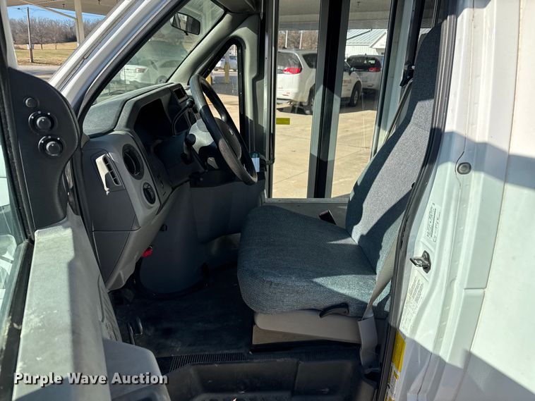 image for item FK0888 2011 Ford E450 Super Duty shuttle bus