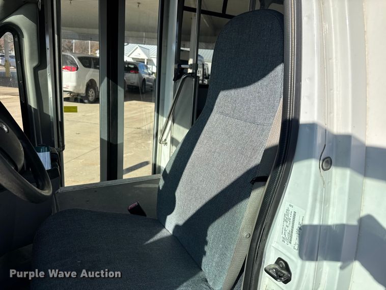 image for item FK0888 2011 Ford E450 Super Duty shuttle bus
