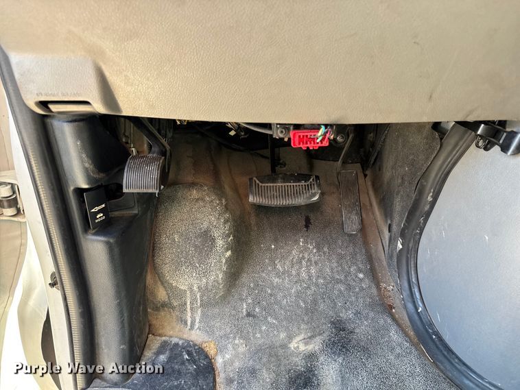 image for item FK0888 2011 Ford E450 Super Duty shuttle bus