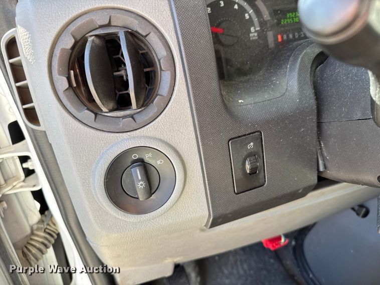 image for item FK0888 2011 Ford E450 Super Duty shuttle bus