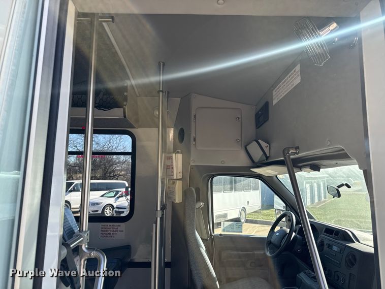 image for item FK0888 2011 Ford E450 Super Duty shuttle bus
