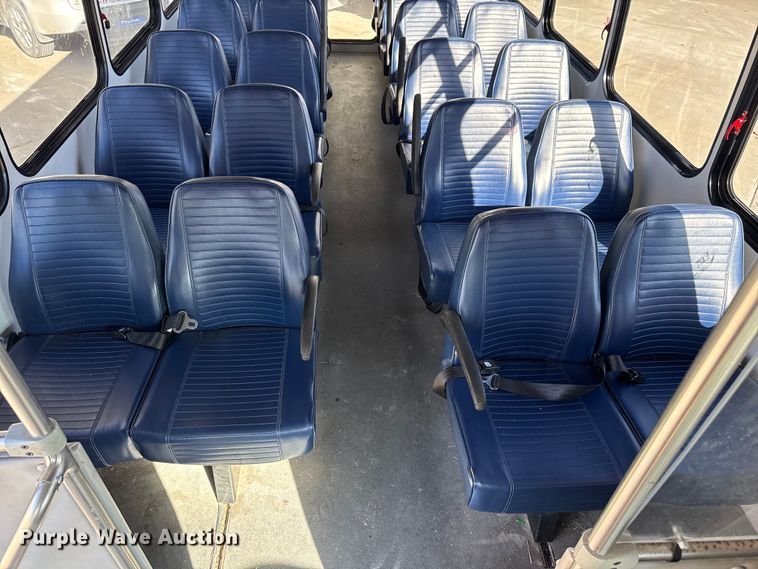 image for item FK0888 2011 Ford E450 Super Duty shuttle bus