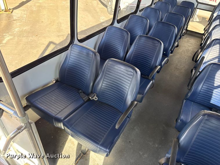 image for item FK0888 2011 Ford E450 Super Duty shuttle bus