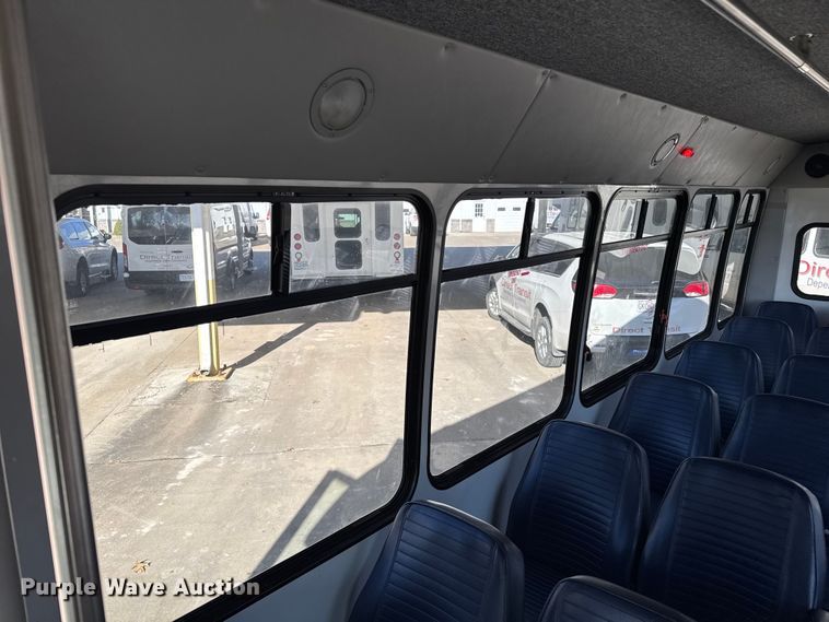 image for item FK0888 2011 Ford E450 Super Duty shuttle bus