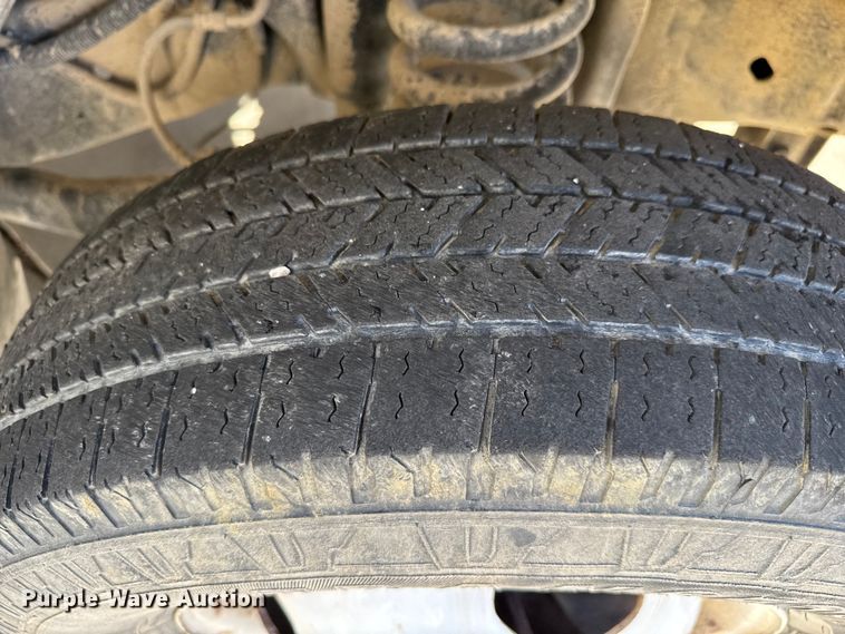 image for item FK0888 2011 Ford E450 Super Duty shuttle bus