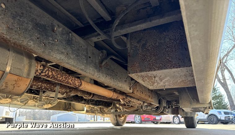 image for item FK0889 2018 Ford E450 Super Duty shuttle bus